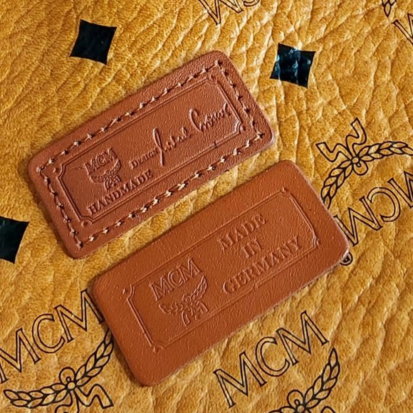 'MCM' 'VISETOS' MONOGRAM LEATHER SHOULDER BAG & DUST BAG 'MADE IN GERMANY' SET - Picture 6 of 16